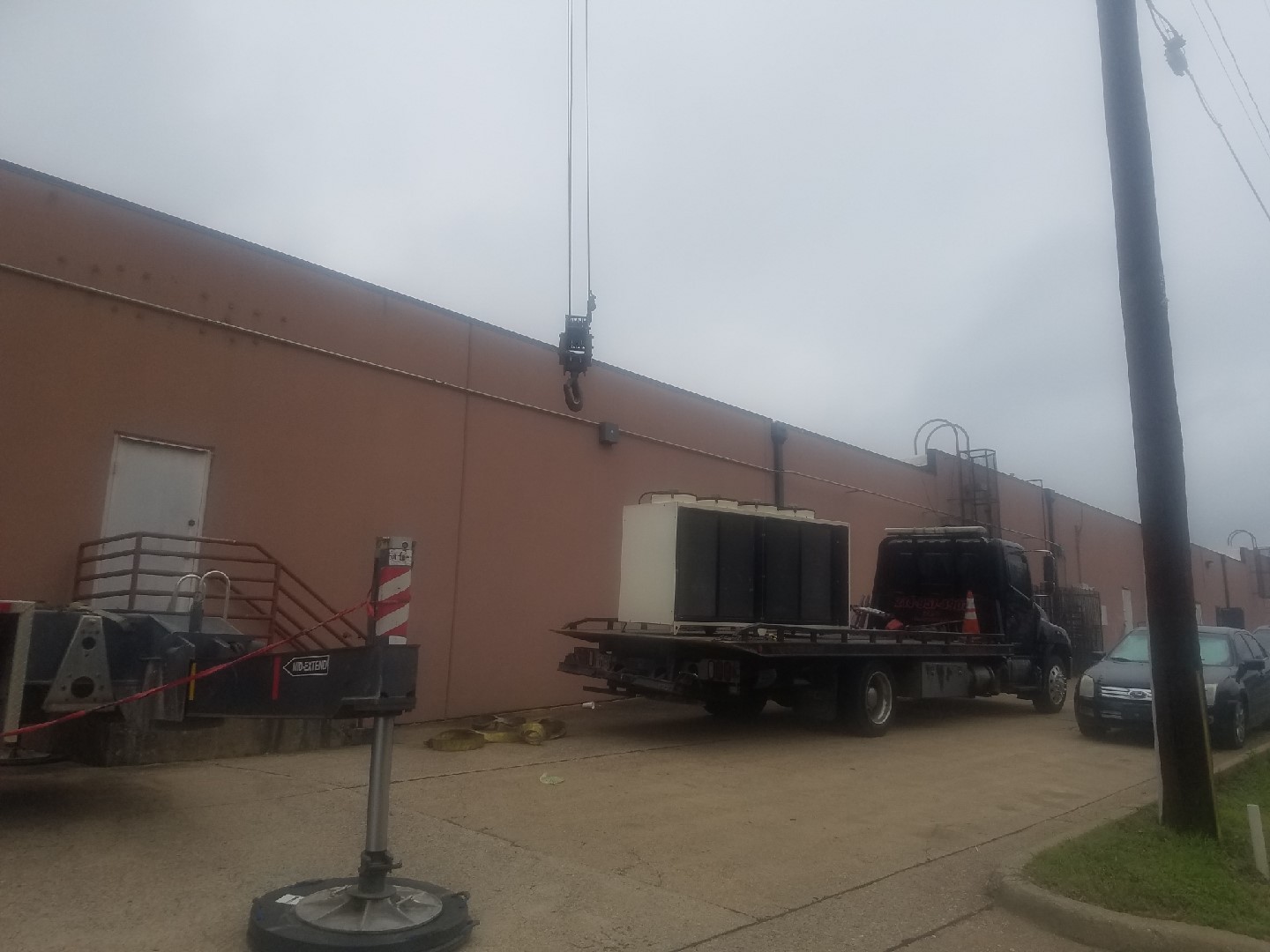 Towing Medical Chiller from Dallas to Duncanville, TX